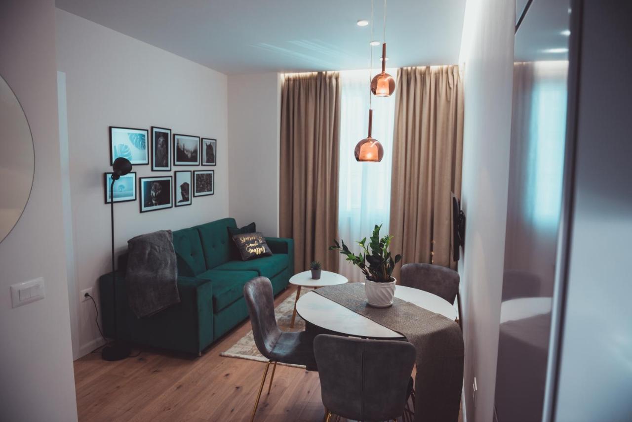 Tam Serviced Apartment City Center No2 ティラナ エクステリア 写真
