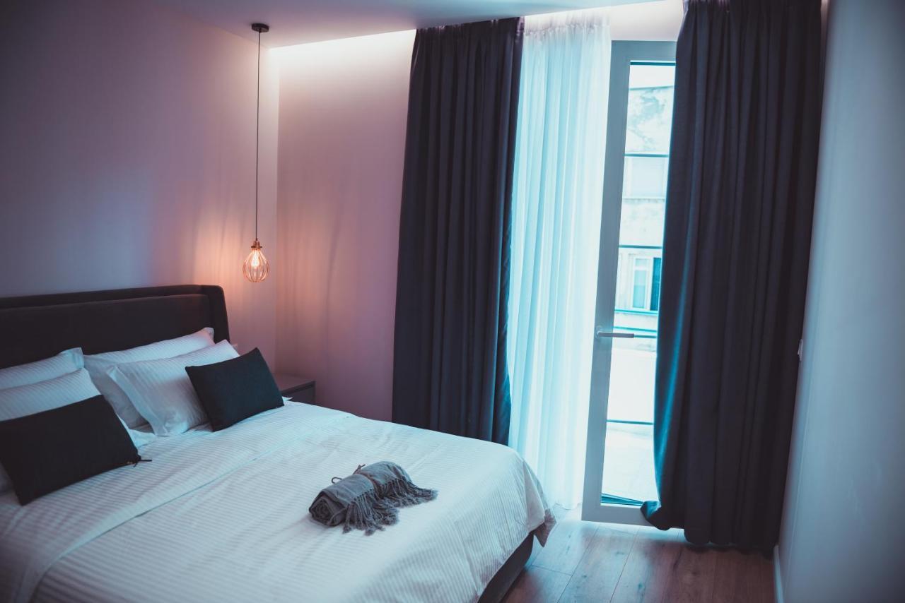 Tam Serviced Apartment City Center No2 ティラナ エクステリア 写真