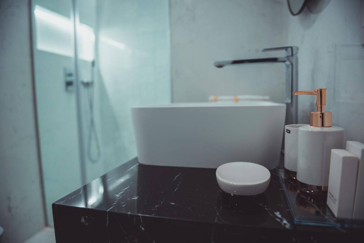 Tam Serviced Apartment City Center No2 ティラナ エクステリア 写真
